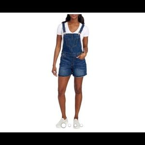 Jessica Simpson Overall